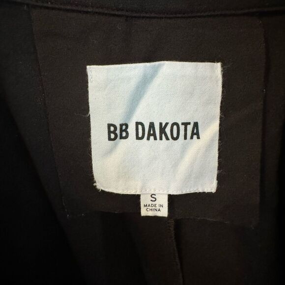 bb dakota long black jacket/trenchcoat with tie - Picture 6 of 6
